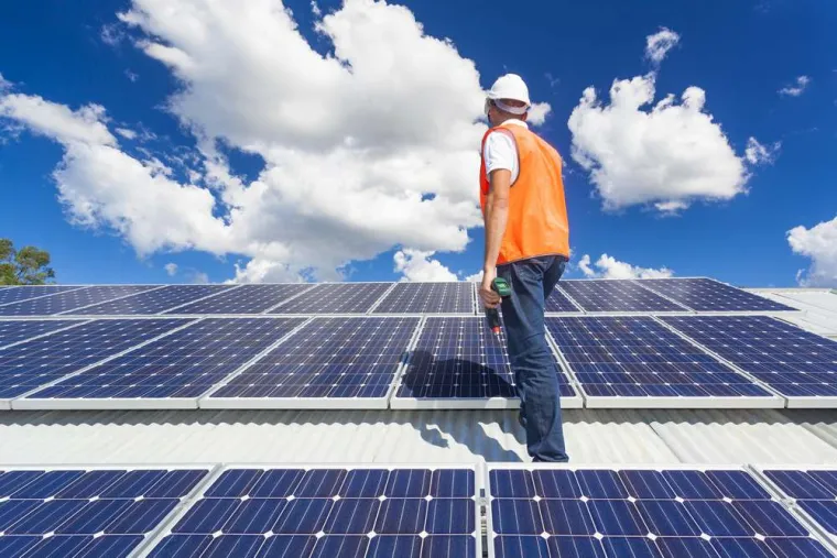 Installation de panneaux photovoltaïque pour votre entreprise, Joué-lès-Tours, GREEN THERMIQUE